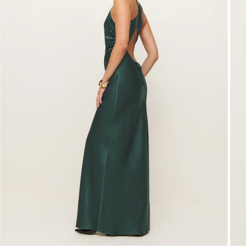 Reformation
Anaiis Silk Dress